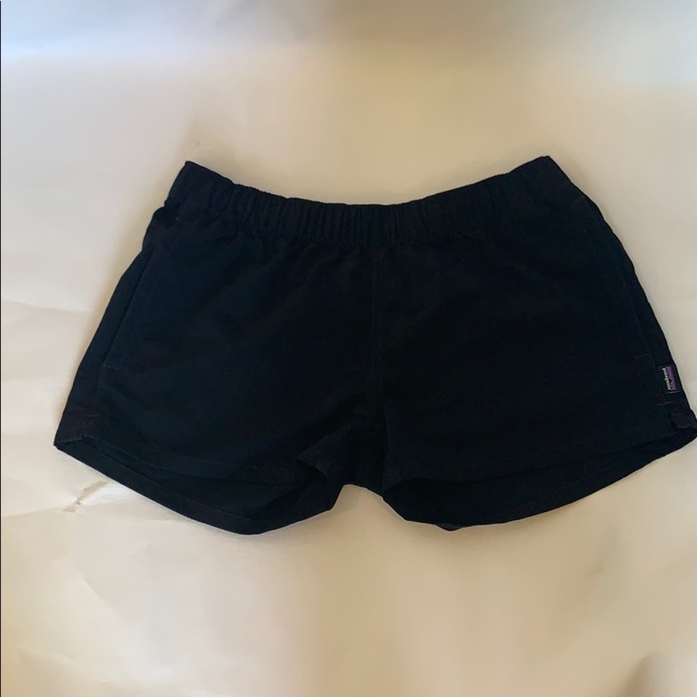Women’s Patagonia black shorts, 100% nylon, sz sm.
